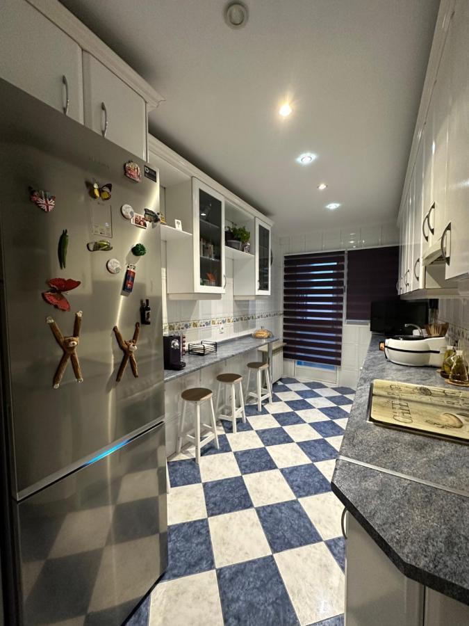 Ferienwohnung Madera De Olmo Madrid Exterior foto
